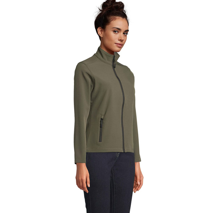RACE WOMEN - Image 13